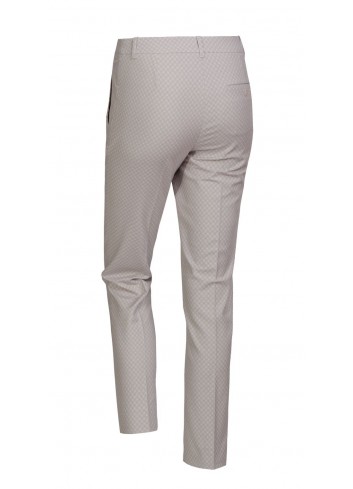 Beżowe spodnie w tłoczony wzór